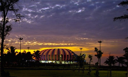 绍兴哪里去买正宗黄酒（绍兴本地人在哪买黄酒便宜）